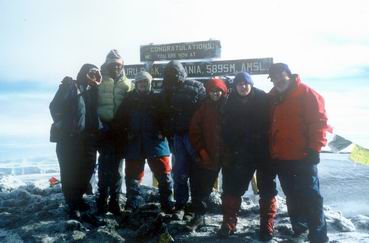 Kilimanjaro
              (5.895 m) Tanzania